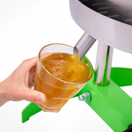 Пресс SOK бутылочный NEW 30l нерж поддон